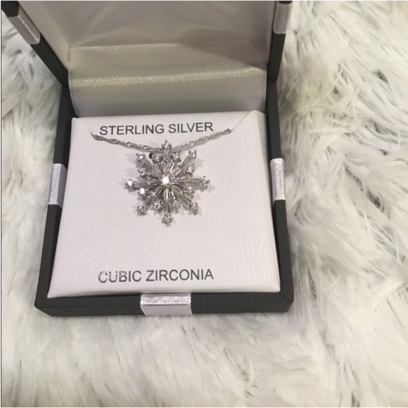 Snowflake Jewelry set Sterling Silver Cubic Zirconia gift boxed - Picture 9 of 9